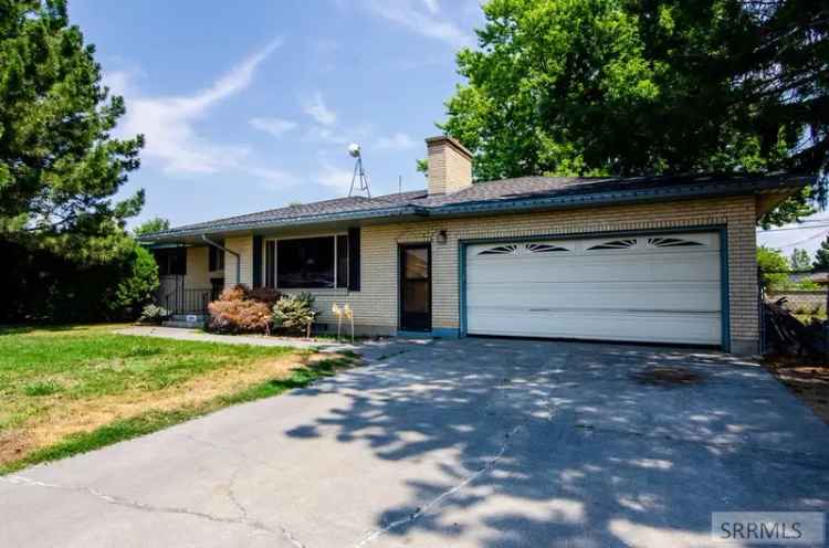 Single-family house For Sale in 2205, Craig Avenue, Idaho Falls, Idaho