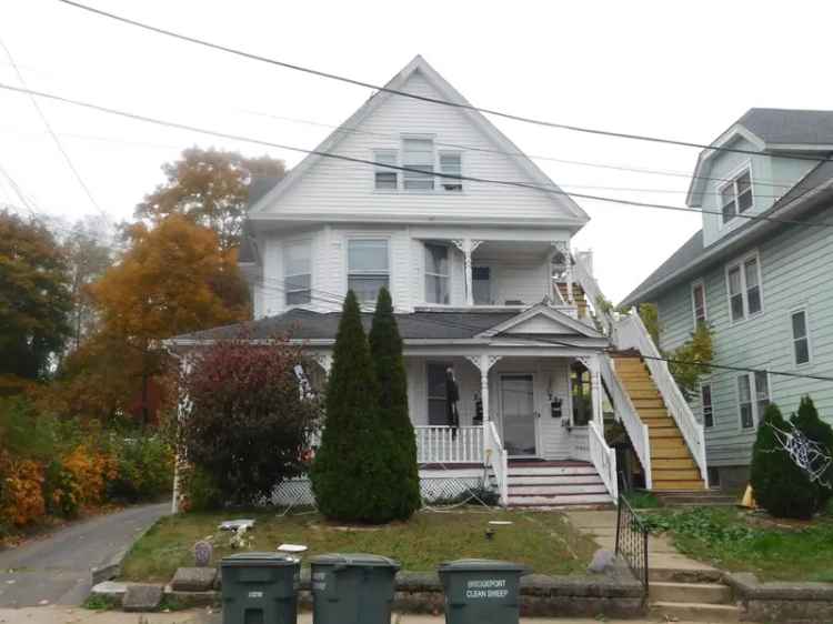 Multi-family house For Sale in 290, Glenwood Avenue, Bridgeport, Connecticut