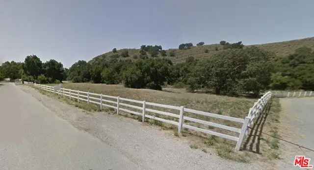 Land For Sale in Agoura Hills, California