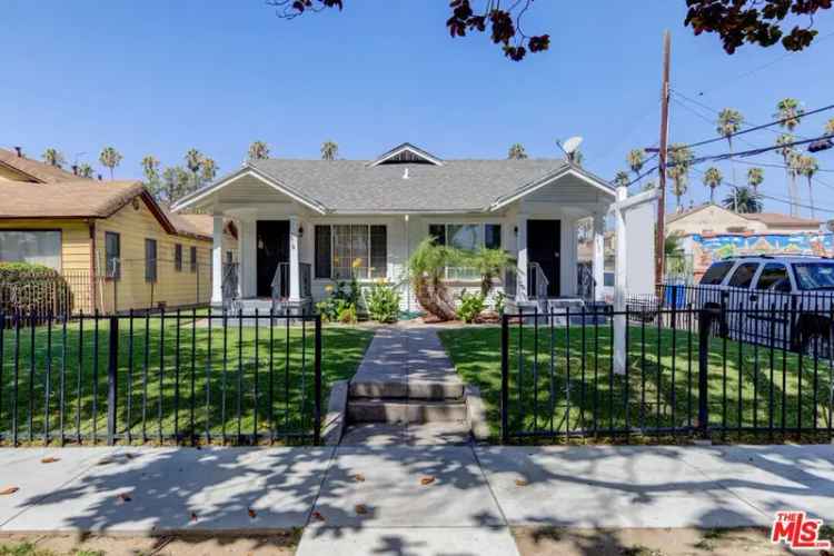 Multi-family house For Sale in 5419, South Saint Andrews Place, Los Angeles, California