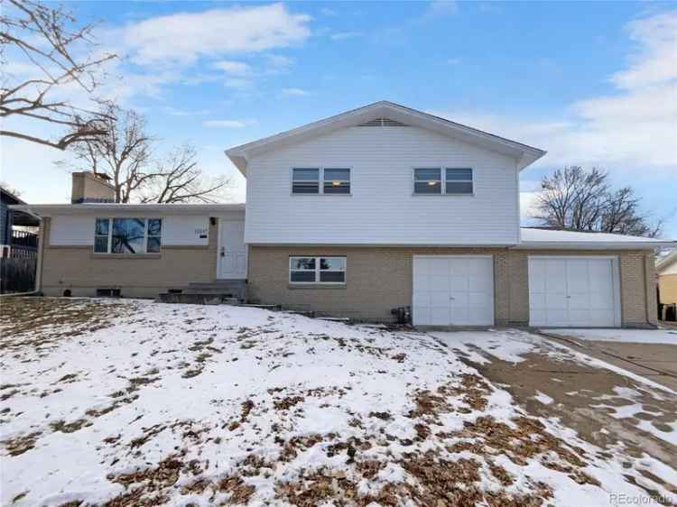 Single-family house For Sale in 10547, Pompey Way, Northglenn, Colorado