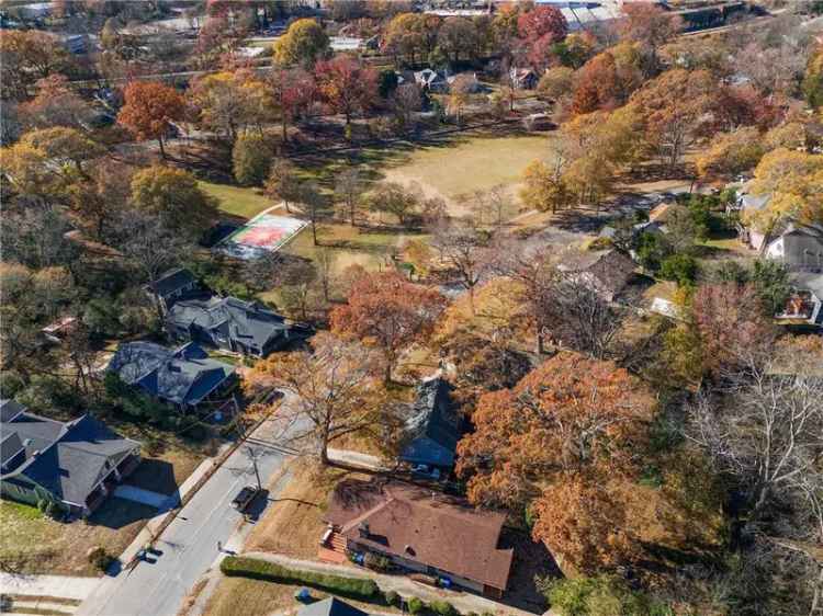 Multi-family house For Sale in 675, Mayland Avenue Southwest, Atlanta, Georgia