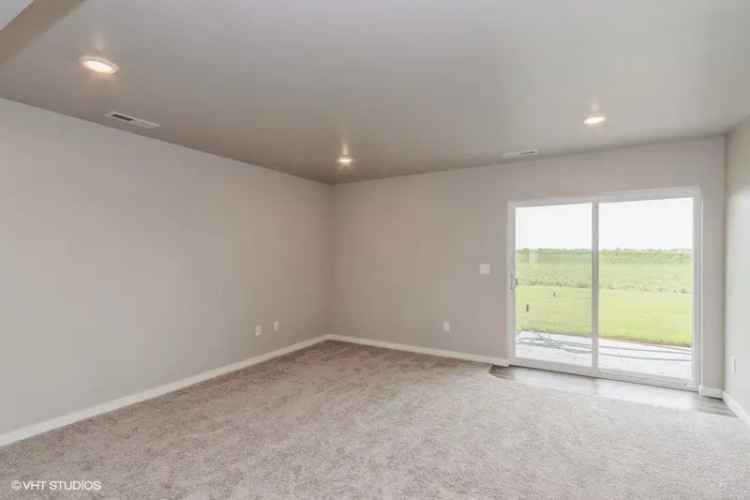 Condo For Sale in North Liberty, Iowa