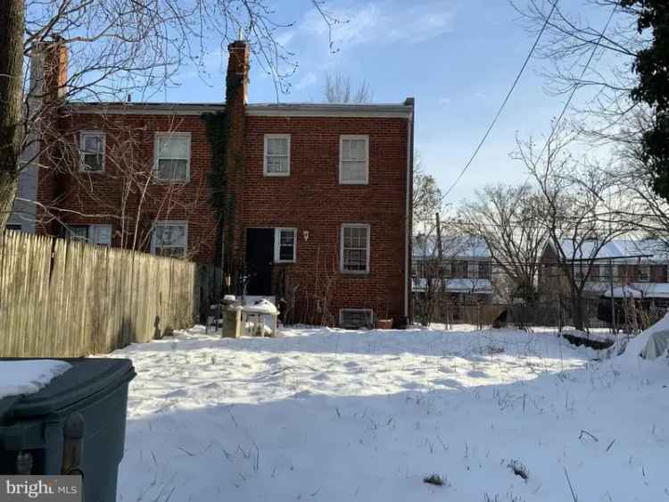 Single-family house For Sale in 1208, Congress Street Southeast, Washington, District of Columbia