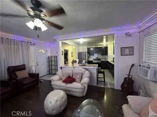 Single-family house For Sale in Garden Grove, California