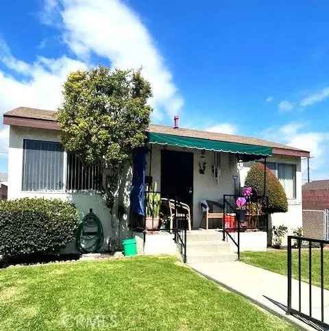 Multi-family house For Sale in Los Angeles, California