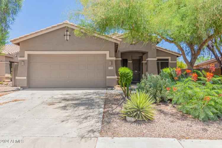 Single-family house For Sale in 13383, South 175th Avenue, Goodyear, Arizona