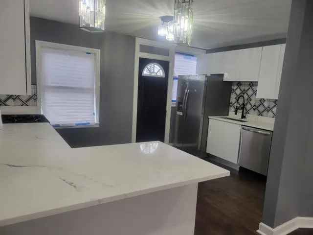 House For Sale in 7619, South Euclid Avenue, Chicago, Illinois