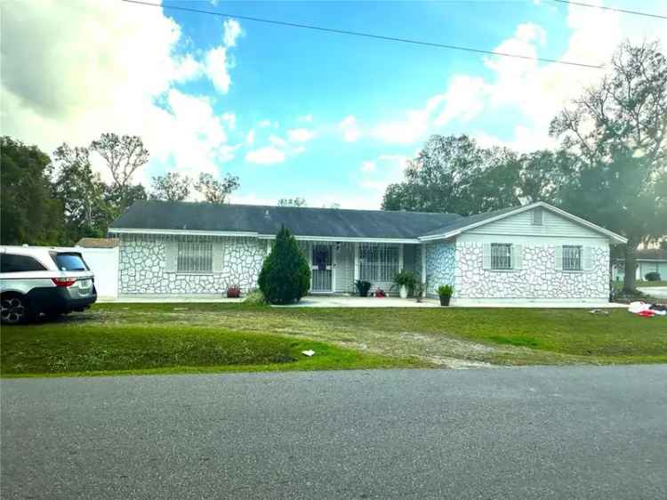 Single-family house For Sale in Tampa, Florida