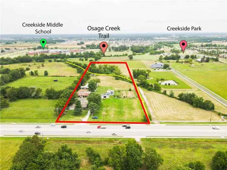 Land For Sale in 2220, Southwest Regional Airport Boulevard, Bentonville, Arkansas