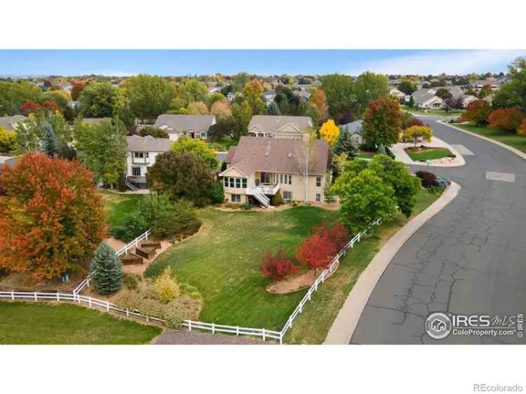 Single-family house For Sale in Windsor, Colorado