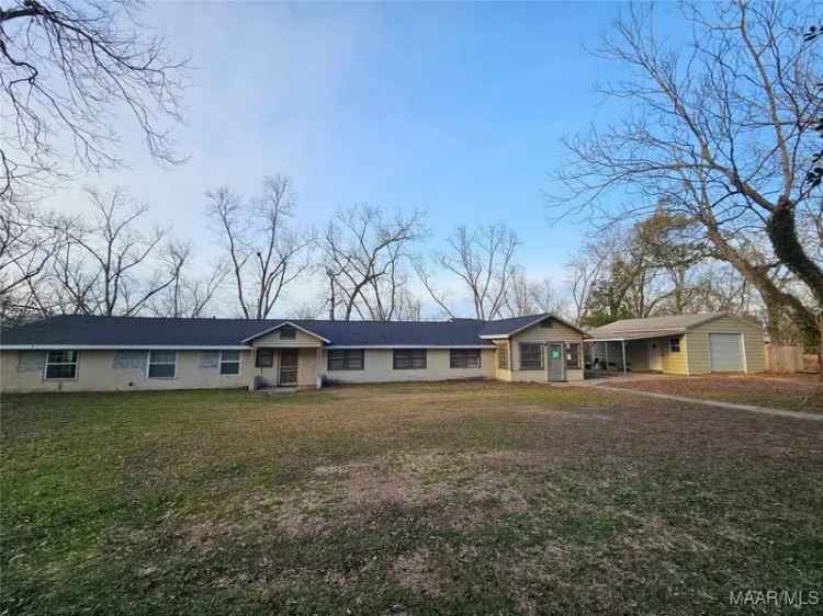 Single-family house For Sale in 1023, Hinton Waters Avenue, Midland City, Alabama