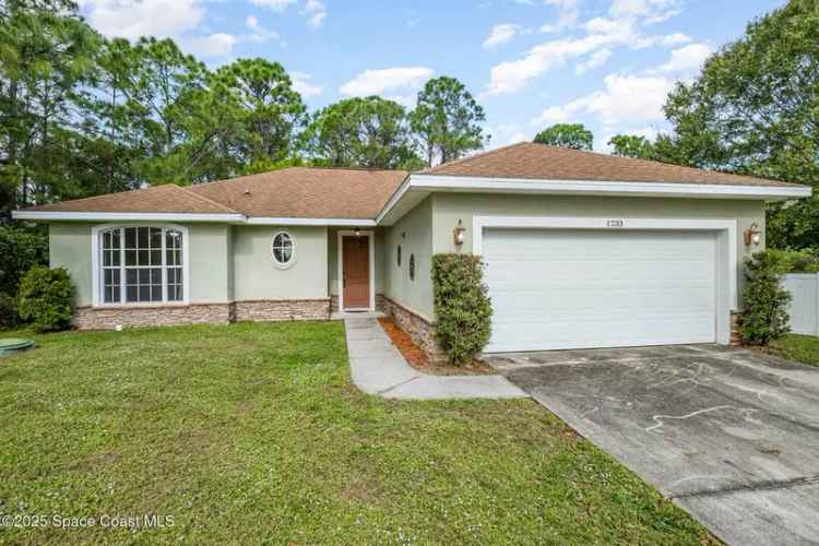 Single-family house For Sale in 1233, Seeley Circle Northwest, Palm Bay, Florida