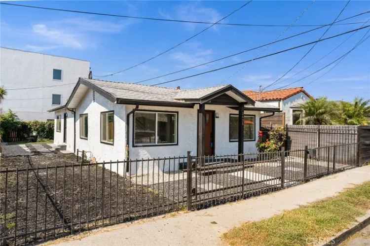 Multi-family house For Sale in Los Angeles, California