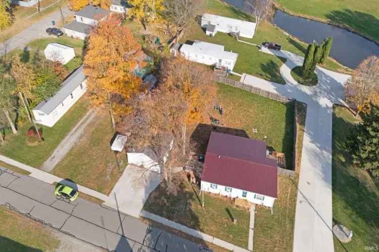 Single-family house For Sale in Fremont, Indiana