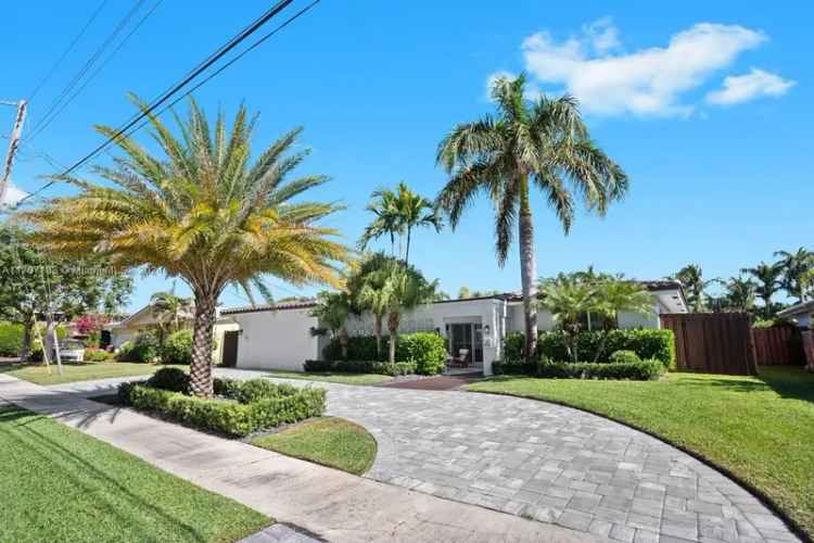 Single-family house For Sale in Fort Lauderdale, Florida