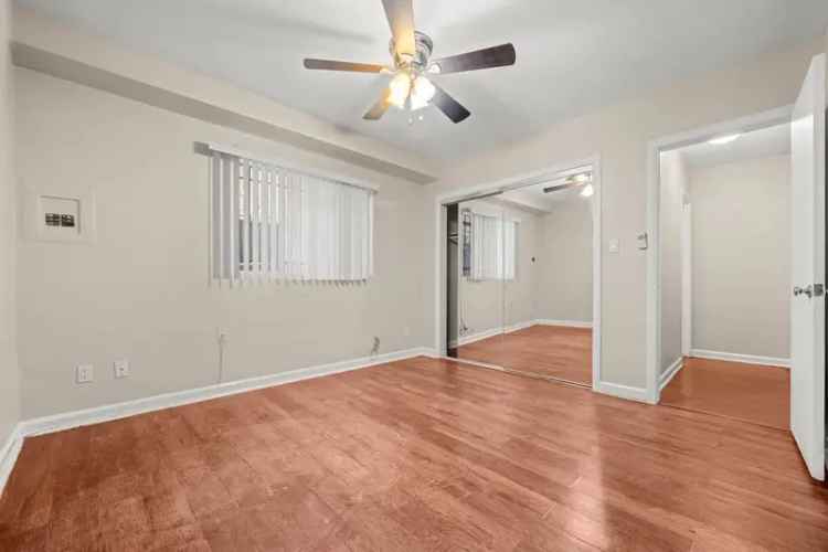 Apartment Unit near USC - Quiet & Convenient