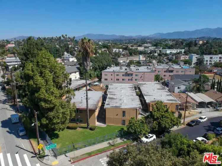 Multi-family house For Sale in 281, South Avenue 52, Los Angeles, California