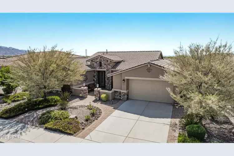 Single-family house For Sale in 18111, West Desert Sage Drive, Goodyear, Arizona