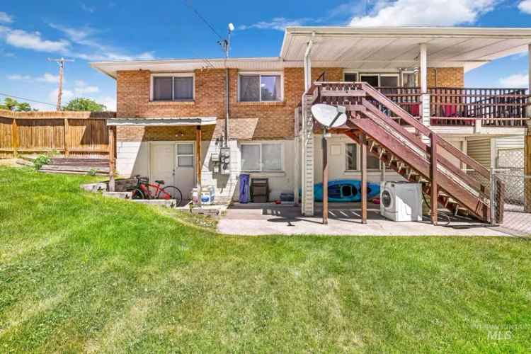 Multi-family house For Sale in 1708, Poplar Avenue, Twin Falls, Idaho