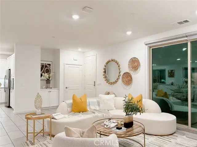 Condo For Sale in Irvine, California