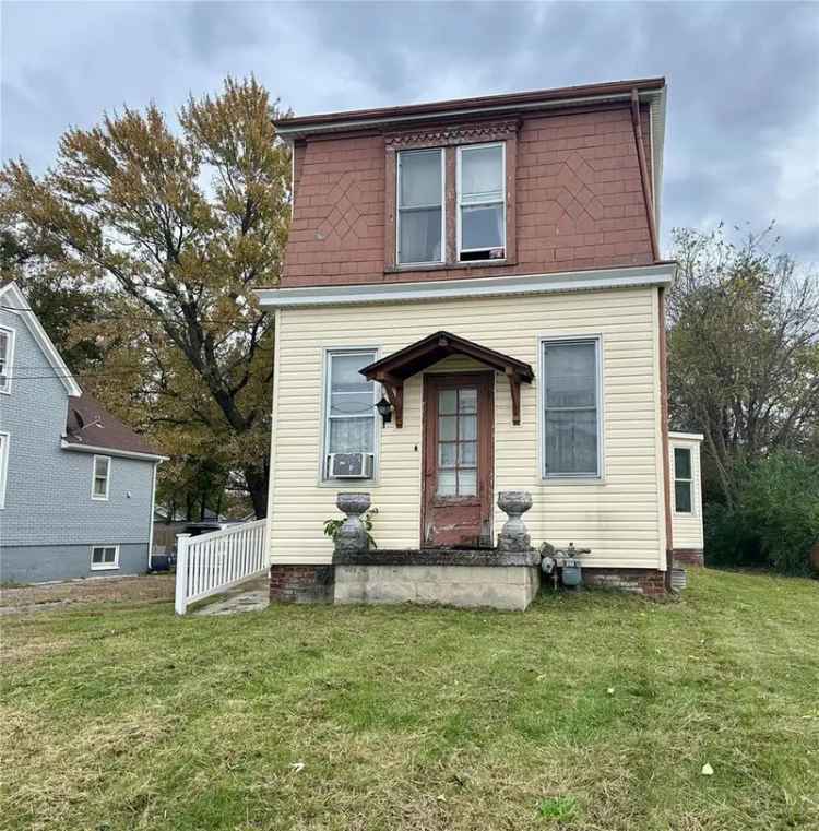 Single-family house For Sale in 306, South 20th Street, Belleville, Illinois