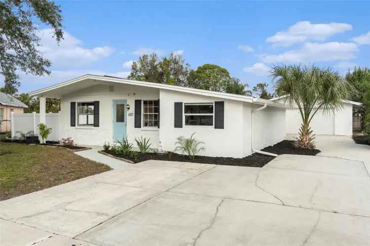 Single-family house For Sale in 6317, South Lansdale Circle, Tampa, Florida