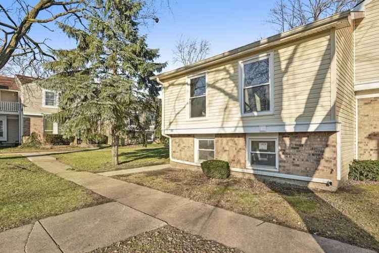 House For Sale in 191, Williamsburg Road, Country Club Hills, Illinois