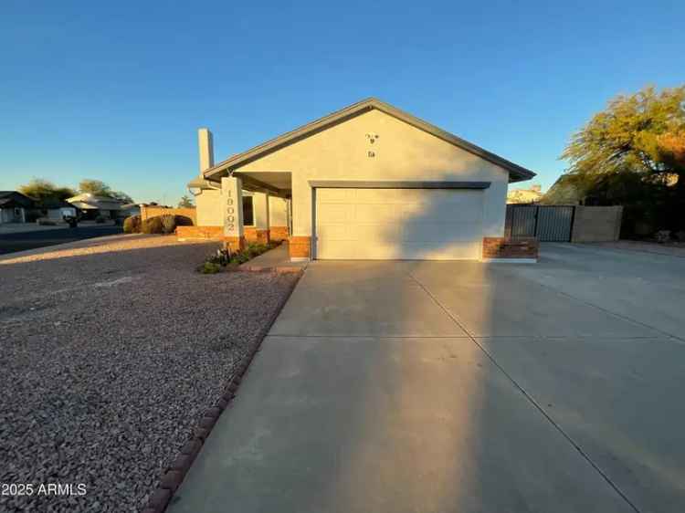 Single-family house For Sale in 19002, North 47th Drive, Glendale, Arizona