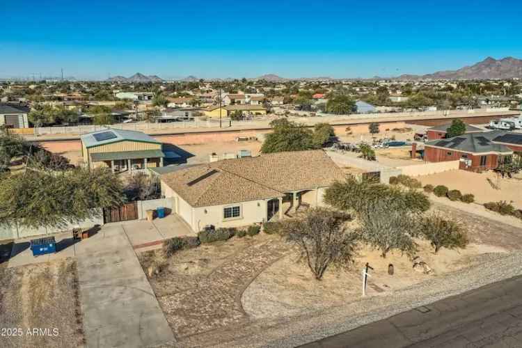 Single-family house For Sale in 2602, South 226th Drive, Buckeye, Arizona