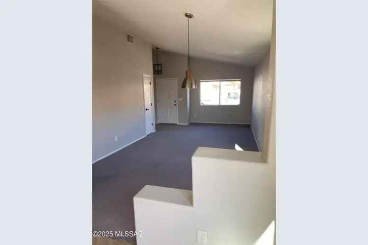 Single-family house For Sale in 2083, West Double Eagle Drive, Tucson, Arizona