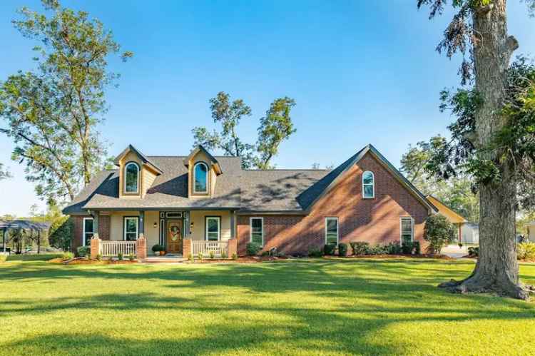 Single-family house For Sale in Bailey's Prairie, Texas