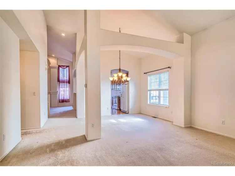 Single-family house For Sale in Thornton, Colorado