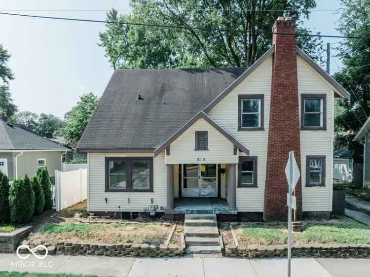 Single-family house For Sale in 819, East 49th Street, Indianapolis, Indiana