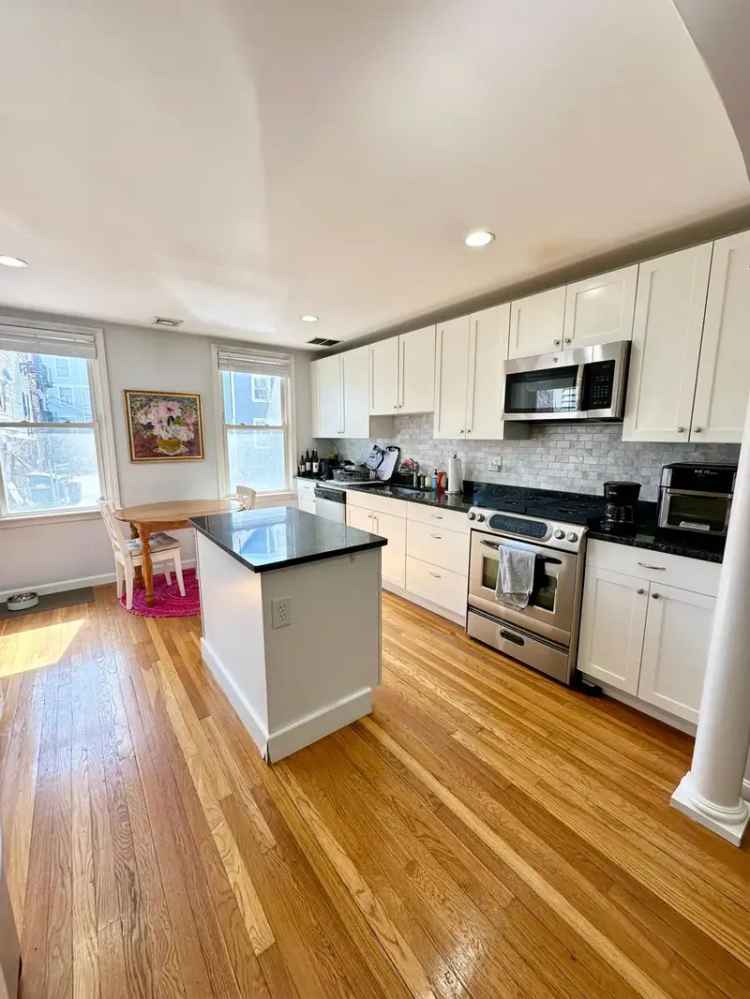 Luxury Charlestown Condo - 3BR, 2BA, Updated Kitchen, Private Deck