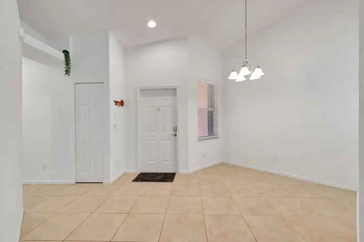 House For Sale in Delray Beach, Florida