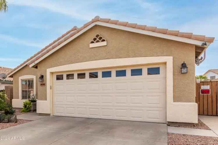 Single-family house For Sale in 14739, West Willow Lane, Surprise, Arizona