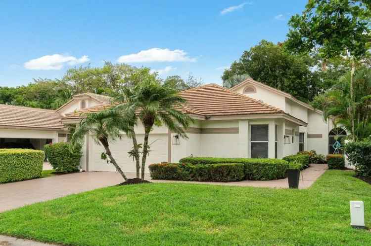 Single-family house For Sale in Boca Raton, Florida