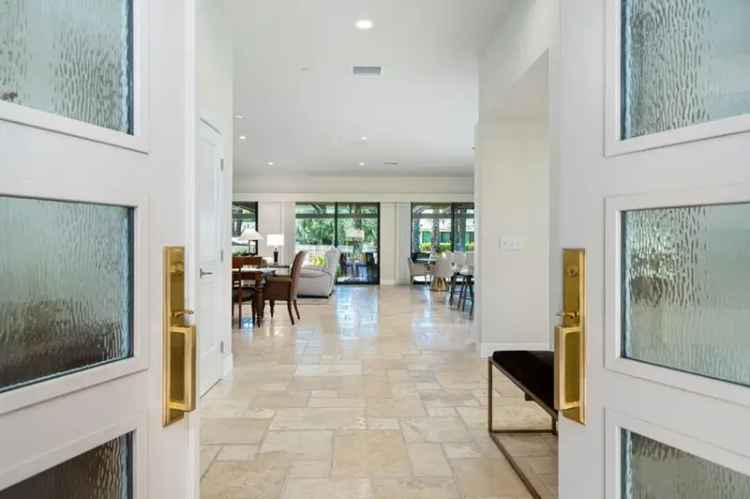 Single-family house For Sale in Rancho Mirage, California