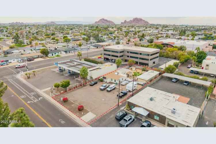 Multi-family house For Sale in 2916, North 70th Street, Scottsdale, Arizona