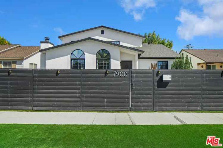 Single-family house For Sale in Los Angeles, California