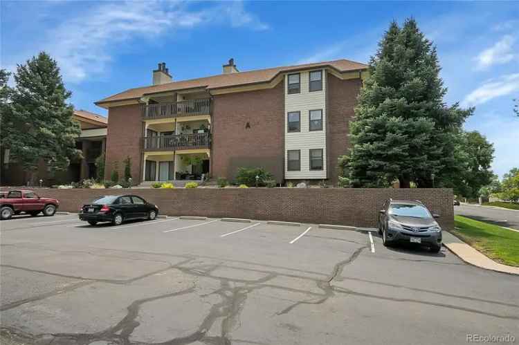 Condo For Sale in 13950, East Oxford Place, Aurora, Colorado