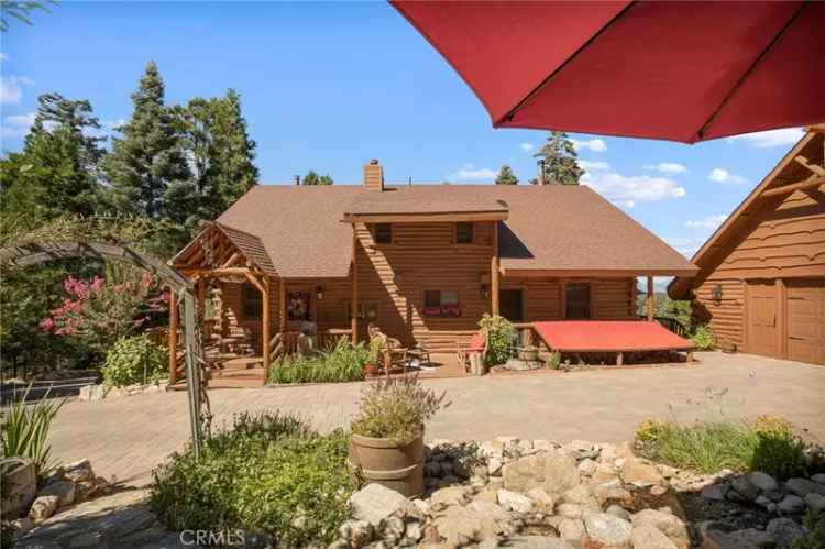 Single-family house For Sale in 735, Oak Road, Lake Arrowhead, California