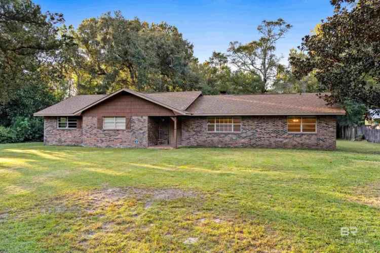 Single-family house For Sale in Mobile, Alabama