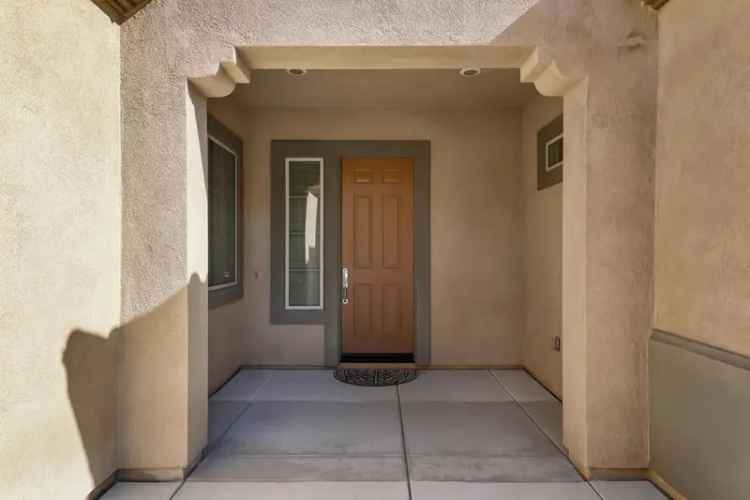 Single-family house For Sale in 39200, Camino Las Hoyes, Indio, California