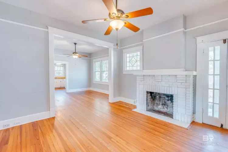 Single-family house For Sale in 100, Demouy Avenue, Mobile, Alabama