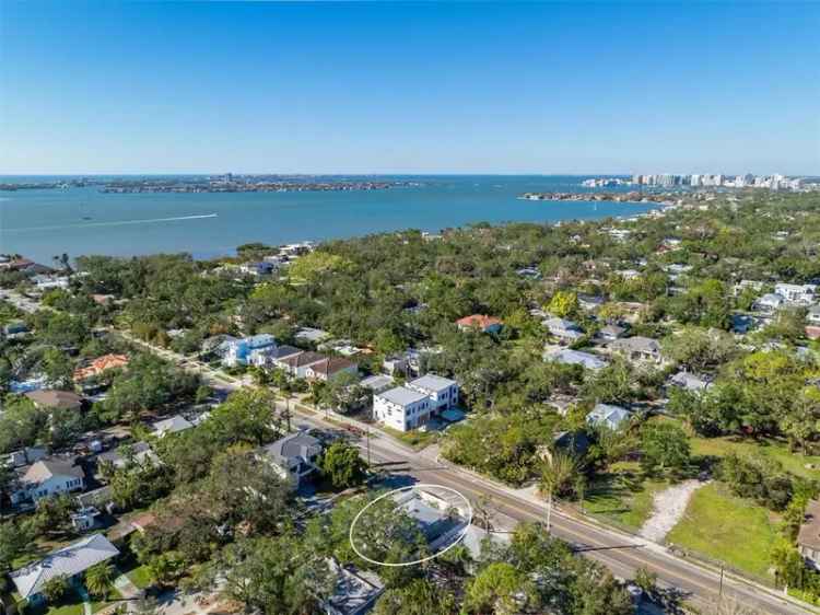 Single-family house For Sale in 3511, Camino Real, Sarasota, Florida