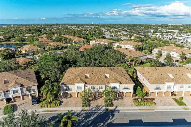 Condo For Sale in Bradenton, Florida