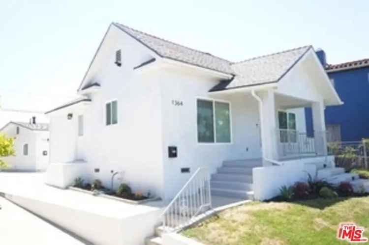 Single-family house For Sale in 1364, South Ridgeley Drive, Los Angeles, California