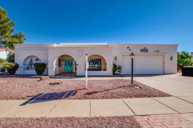 Single-family house For Sale in 600, North Abrego Drive, Green Valley, Arizona